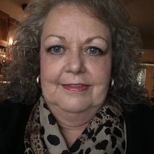 Meet your Posher, Connie